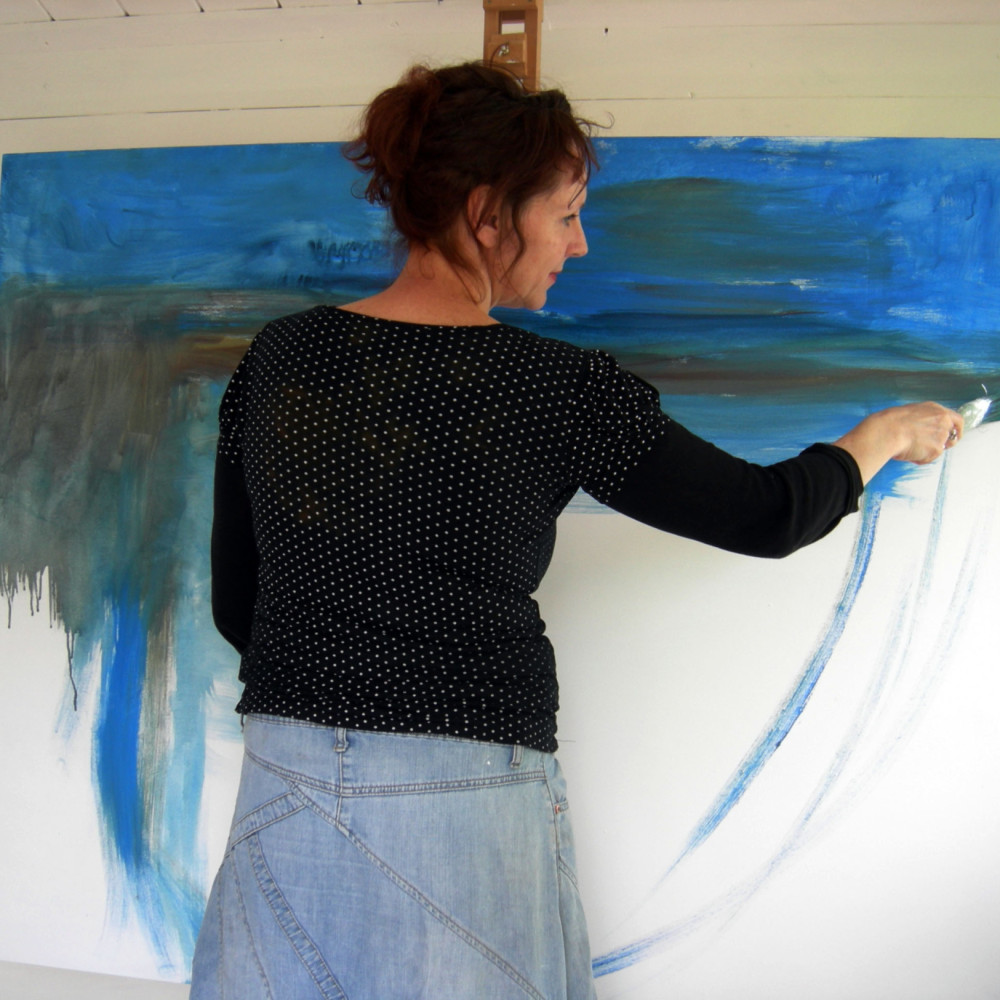 Kate - painting canvas